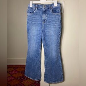 Abercrombie & Fitch The Flare Ultra High Rise Jeans